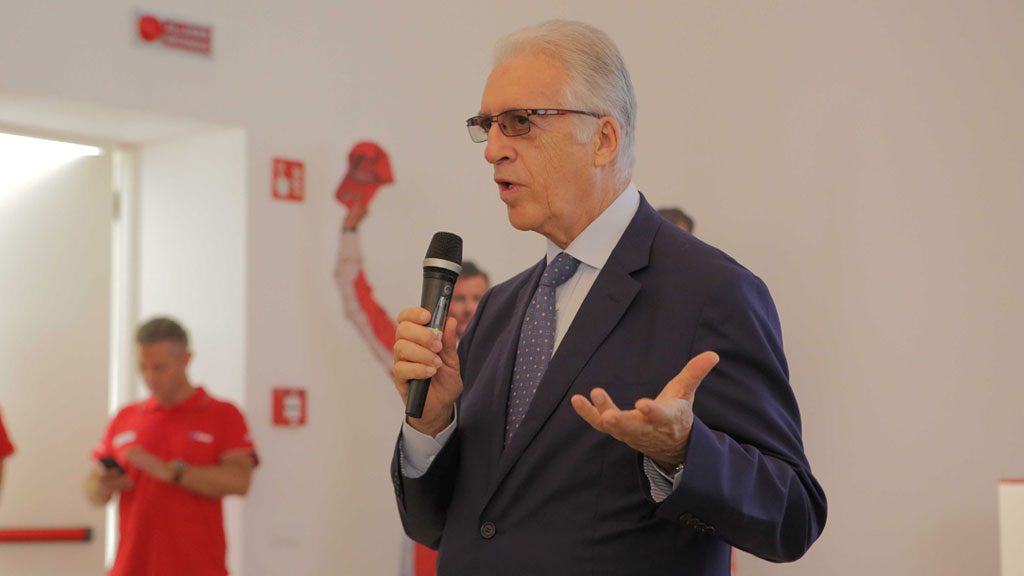 Emilia 4, la prima auto solare a 4 posti costruita in Italia. La presentazione presso il Museo Ferrari a Maranello